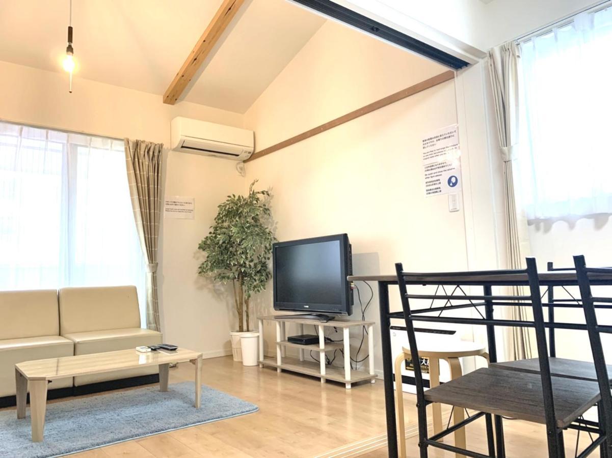 Guesthouse徳島201 Tokushima Exteriör bild