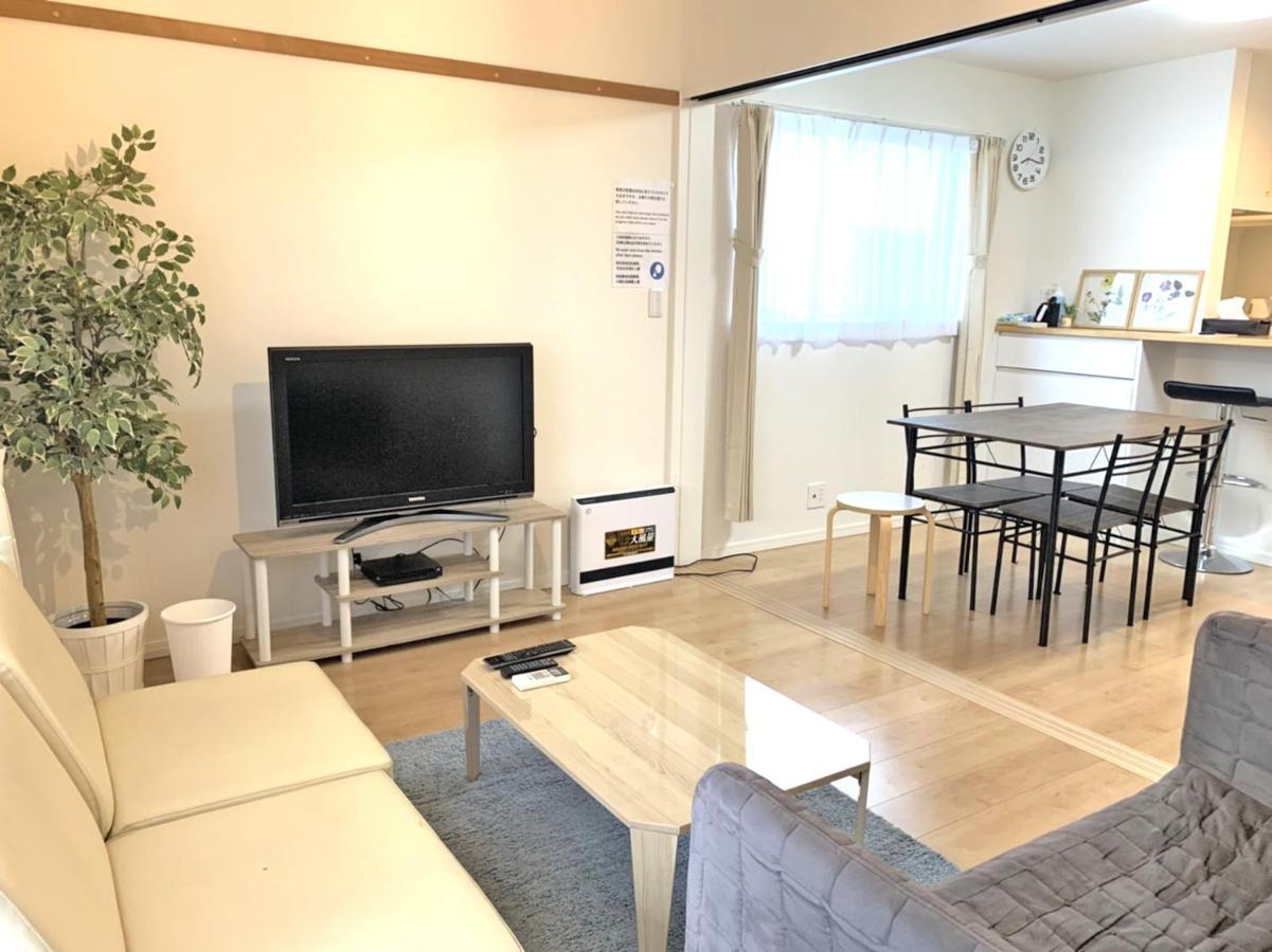Guesthouse徳島201 Tokushima Exteriör bild